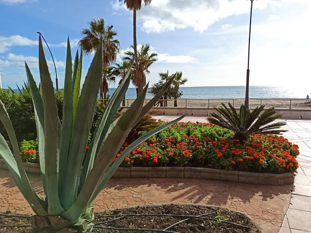 アパート Apartamento Vacacional Paseo Maritimo エステポナ