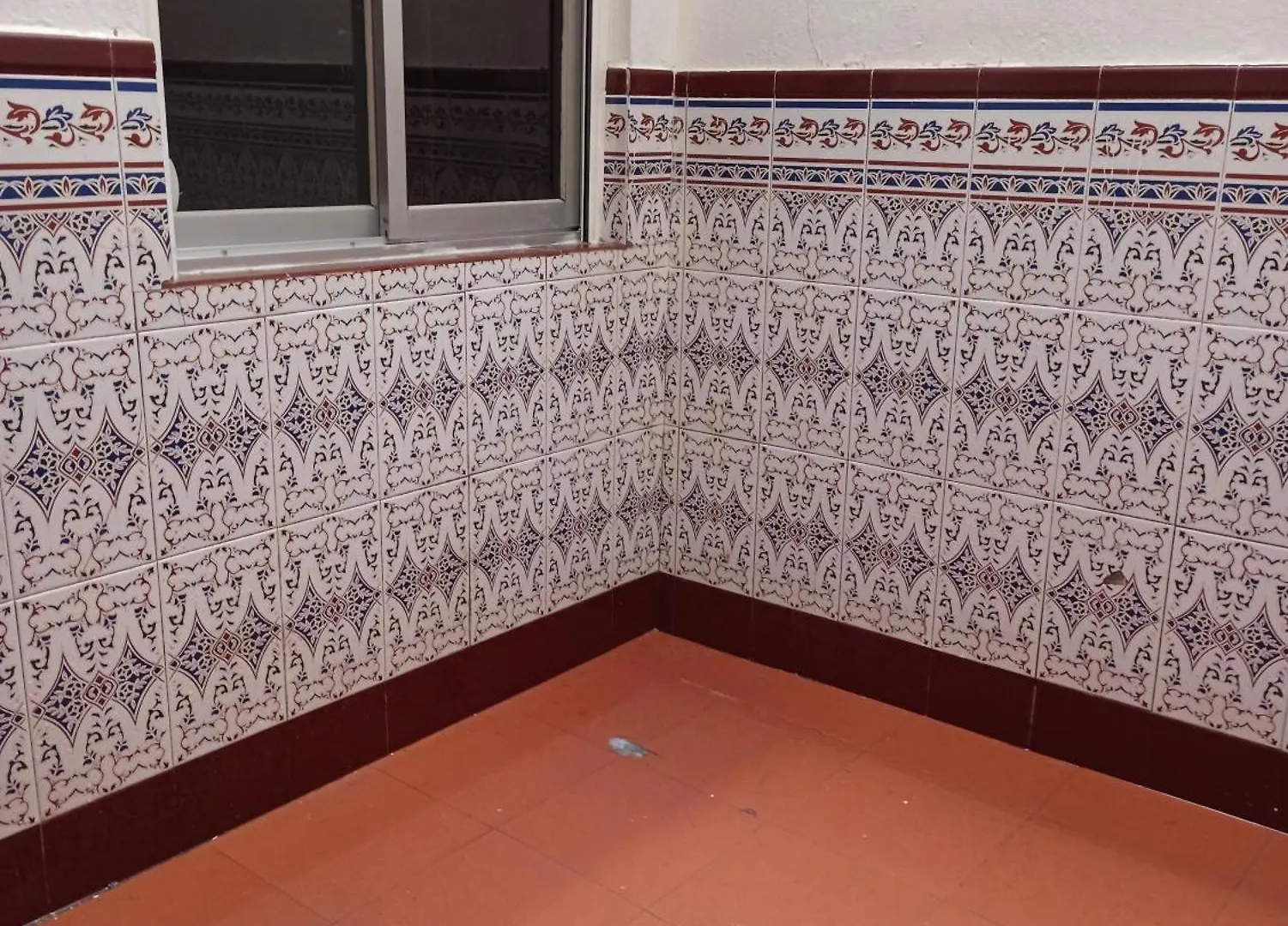 Apartamento Vacacional Paseo Maritimo エステポナ 0*,  スペイン