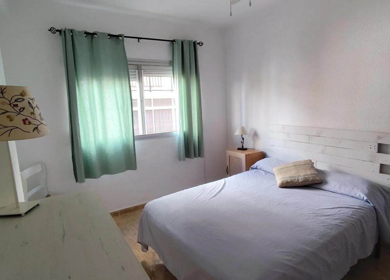 Apartamento Vacacional Paseo Maritimo エステポナ 0*,