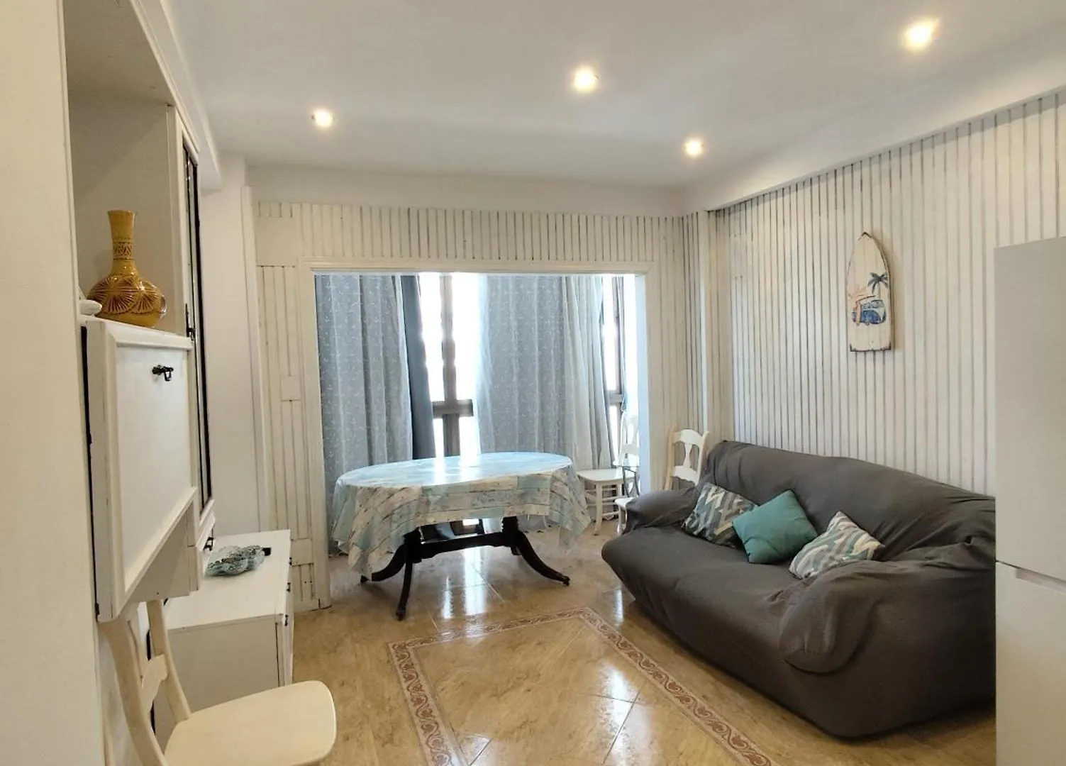 アパート Apartamento Vacacional Paseo Maritimo エステポナ